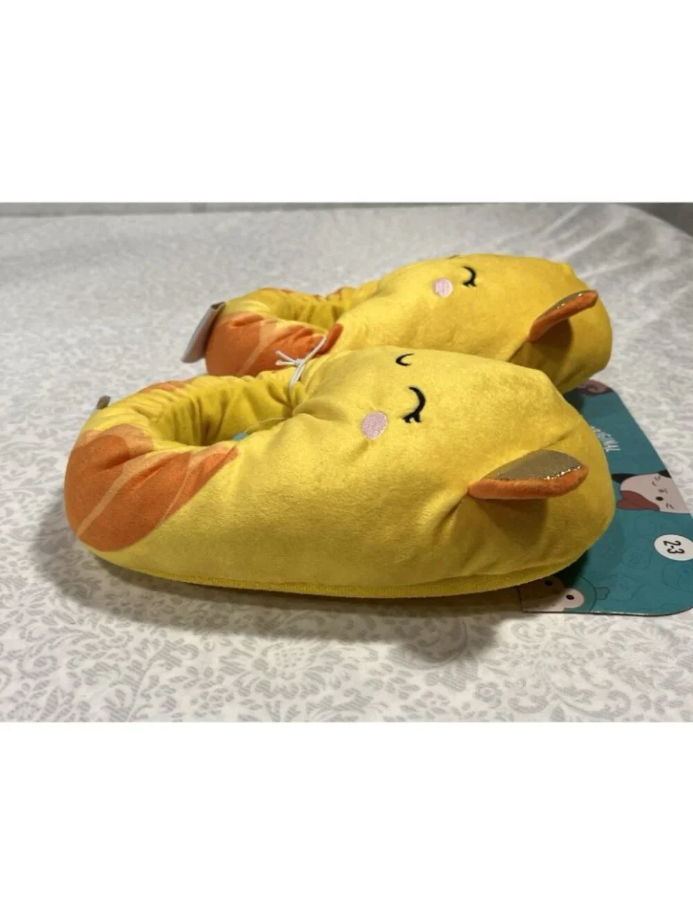 Squishmallow Bijan Dumbo Octopus Slippers Big Kids Size 2-3 KELLYTOY